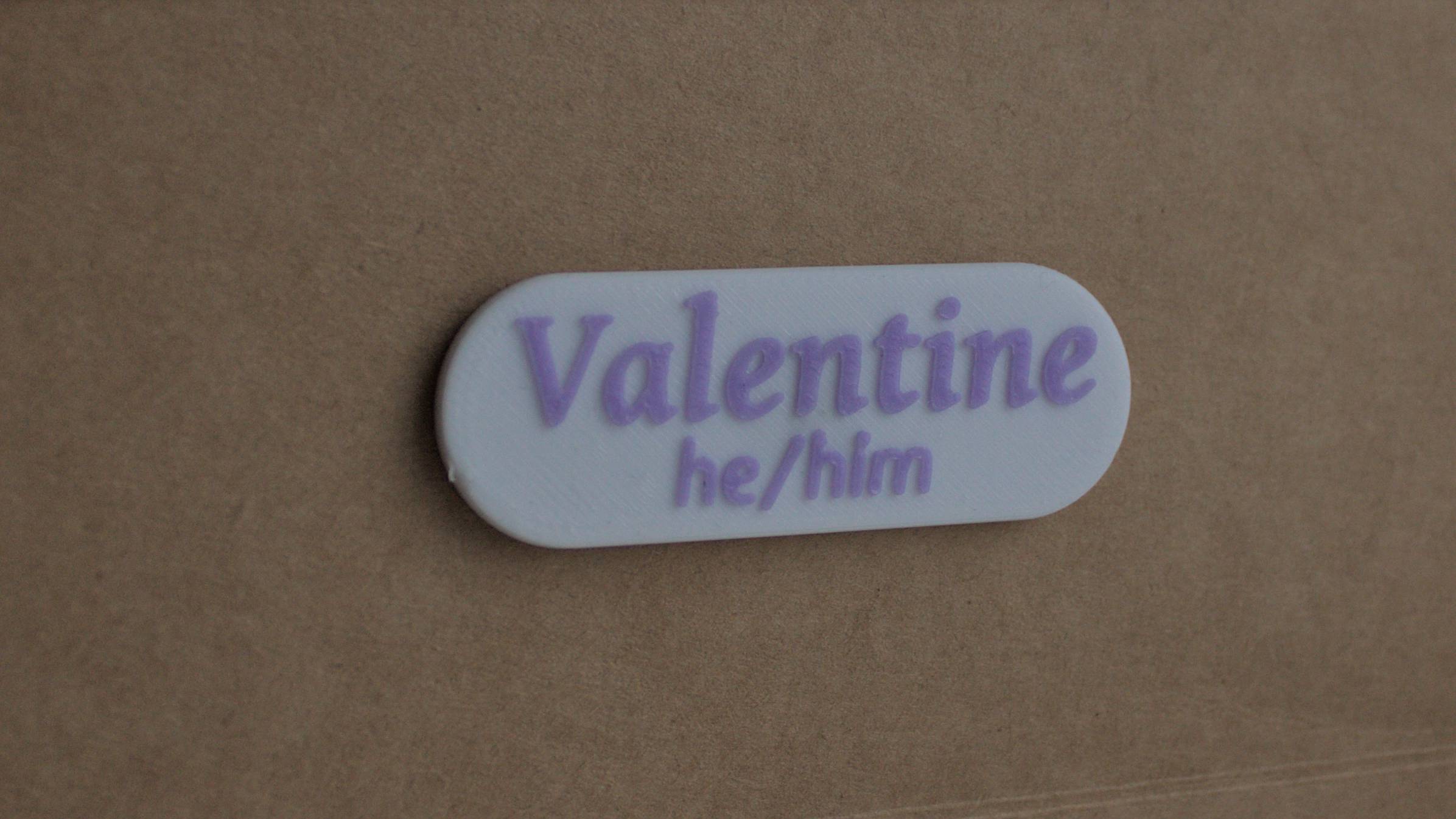 Nametag Valentine he/him